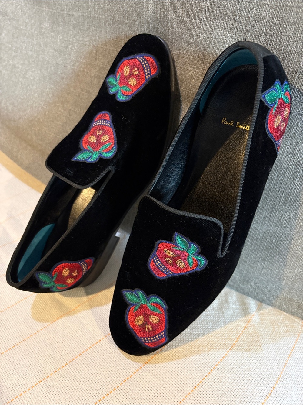 PAUL SMITH Black Strawberry Skulls Embroidery Velvet Slip On Loafers 7